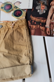Scotch Shrunk - lightweight chino shorts with washing