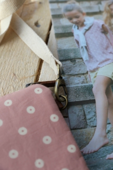 nice things mini - printed sling bag