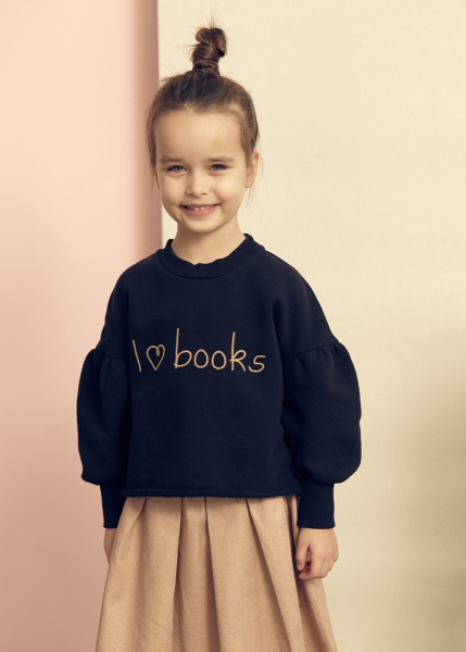 kids on the moon - "I love books" sweatshirt