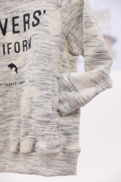 little10days - koi sweater