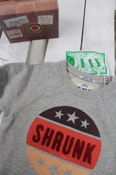 Scotch Shrunk - crewneck sweat with towel artworks