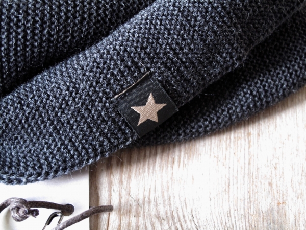 Huttelihut - neck tube in dark grey